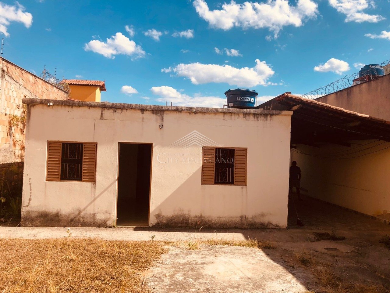 CASA SERRA DOURADA VESPASIANO