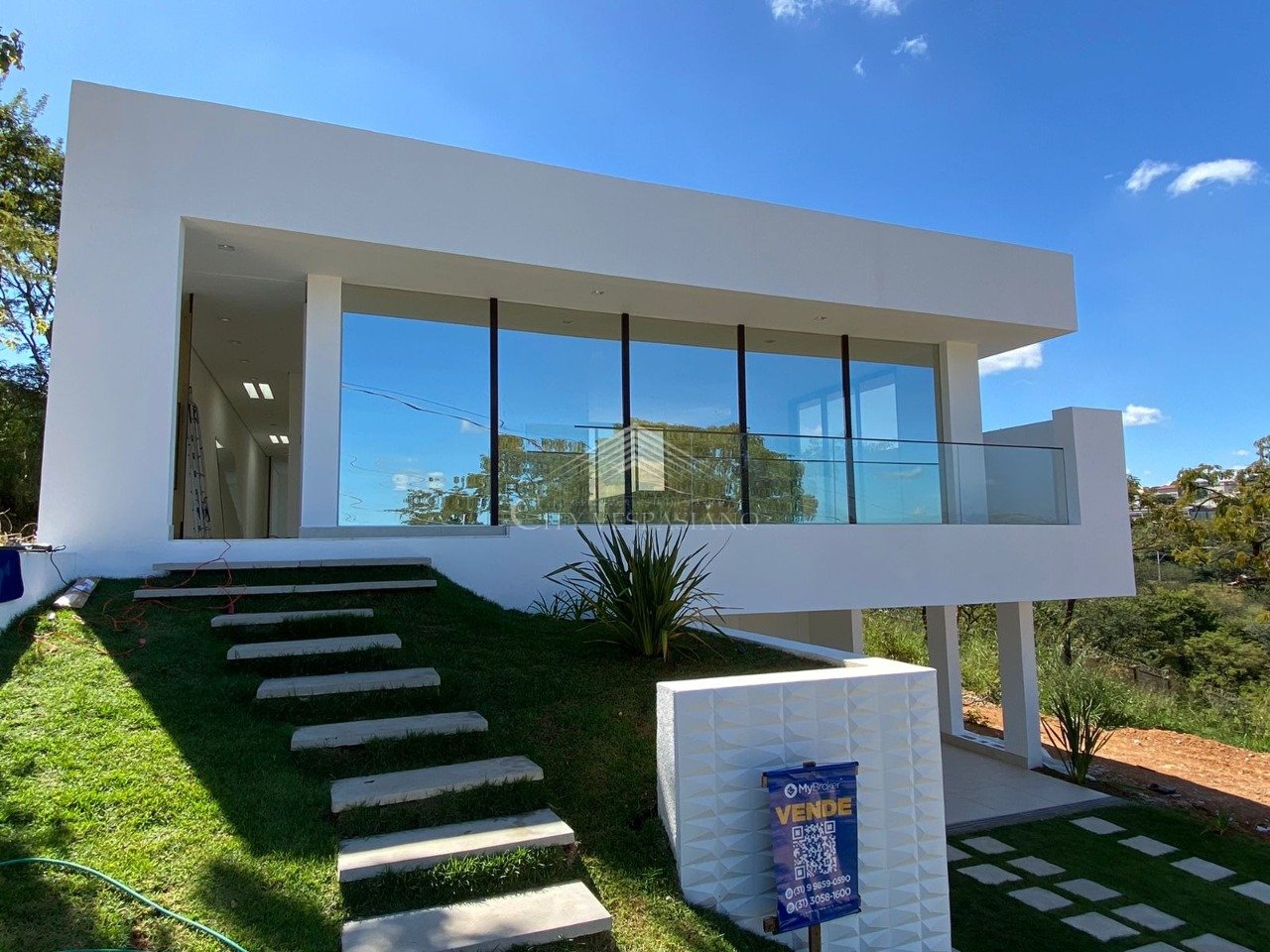 CASA COND. VITÓRIA TENIS PRIME EM PEDRO LEOPOLDO