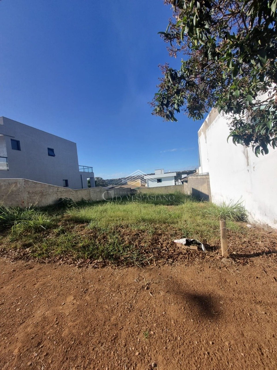 TERRENO CONDOMINO ROSA DOS VENTOS