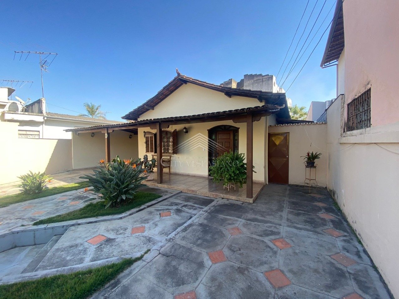CASA COLONIAL BAIRRO CENTRO