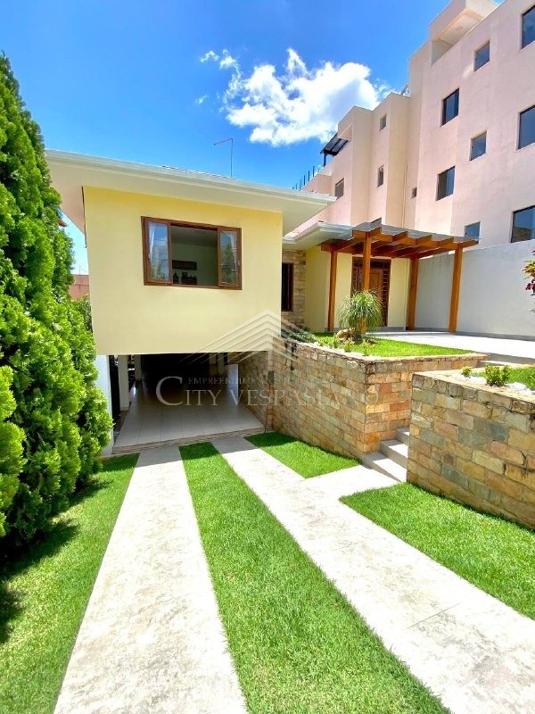 CASA NÁZIA II - VESPASIANO