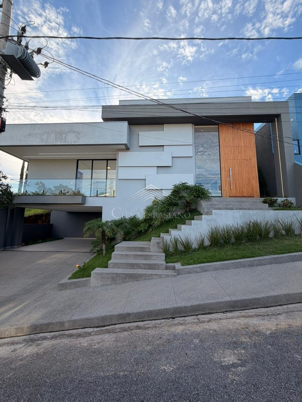 CASA EM CONDOMINIO ROSA DOS VENTOS