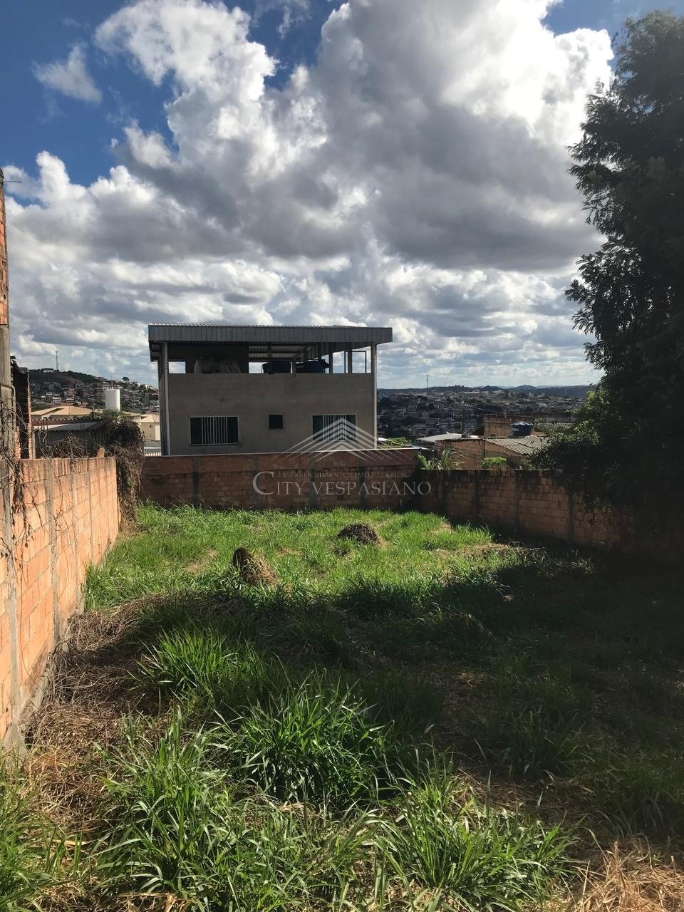 LOTE BAIRRO SERRA DOURADA