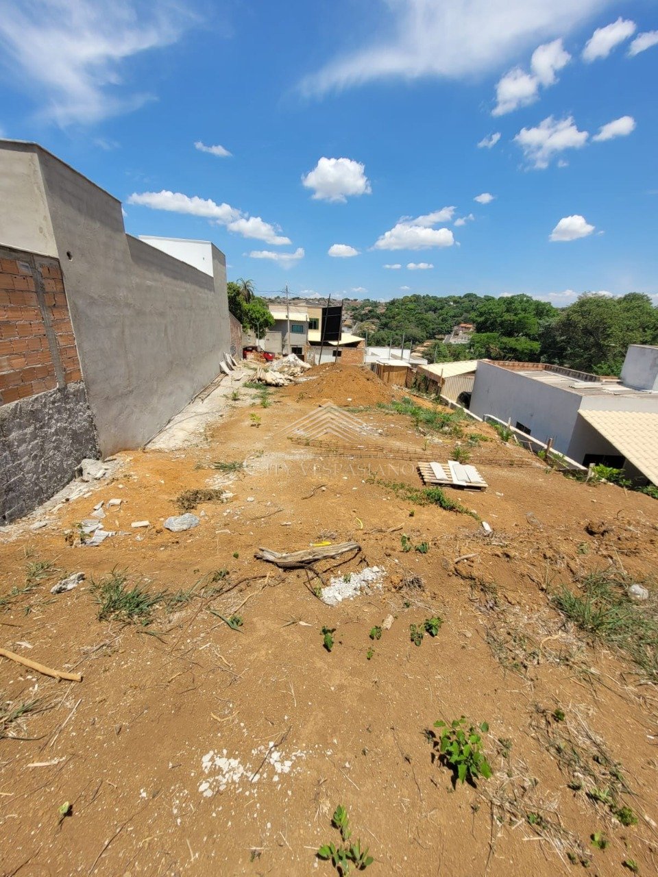 LOTE BELO VALE