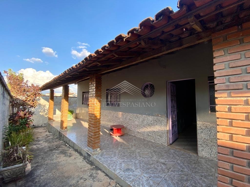 CASA BAIRRO CELVIA