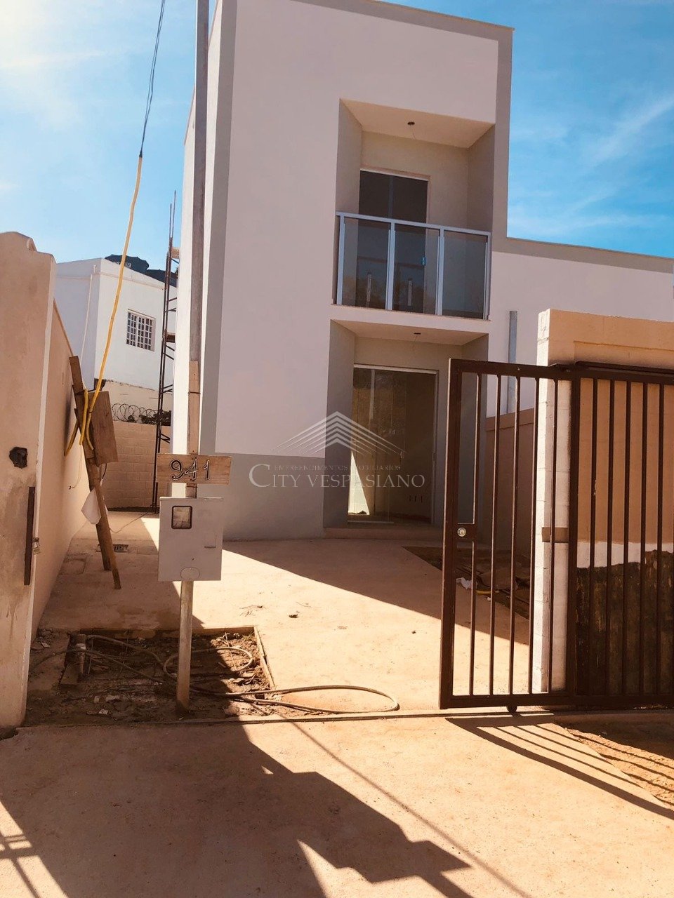CASA GEMINADA SERRA DOURADA VESPASIANO