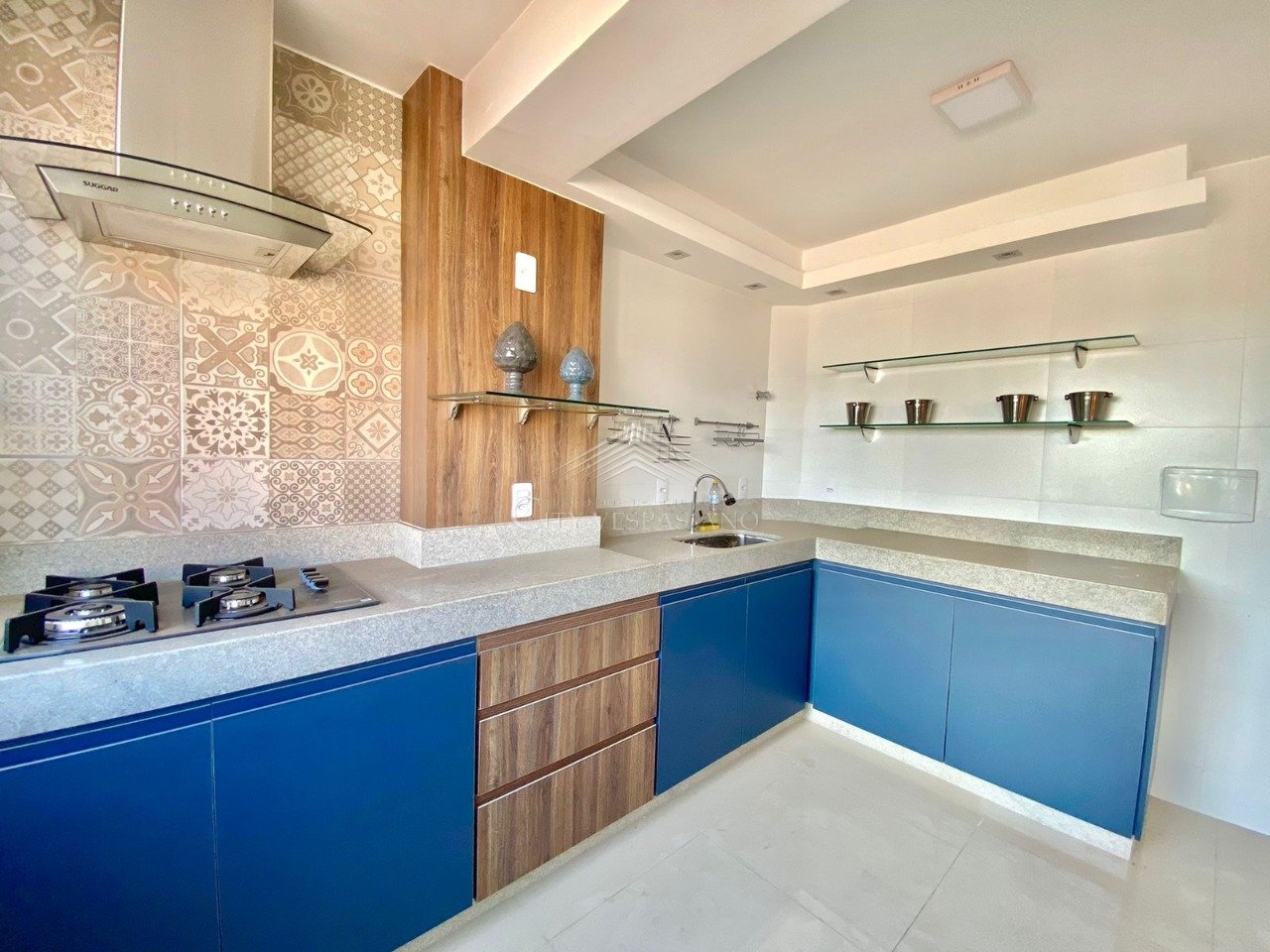 APARTAMENTO NÁZIA I VESPASIANO