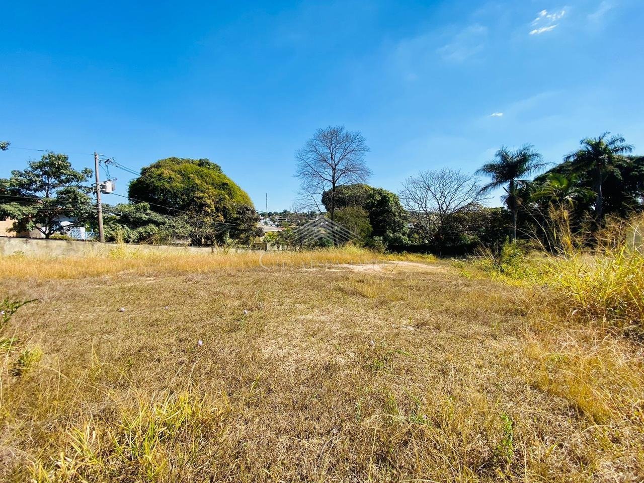 LOTE BAIRRO SAO LUIZ EM BH