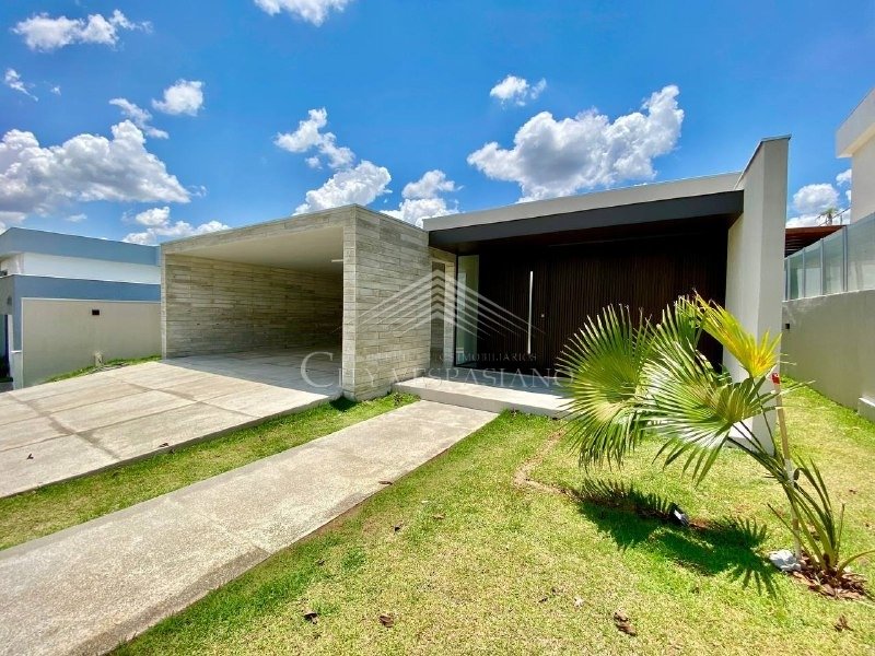 CASA ALTO PADRÃO COND. GRAN PARK - VESPASIANO