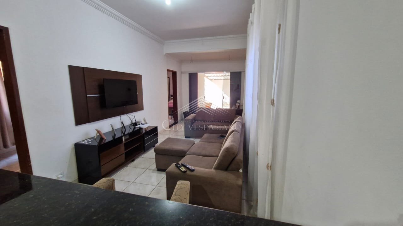 CASA BAIRRO SERRA DOURADA