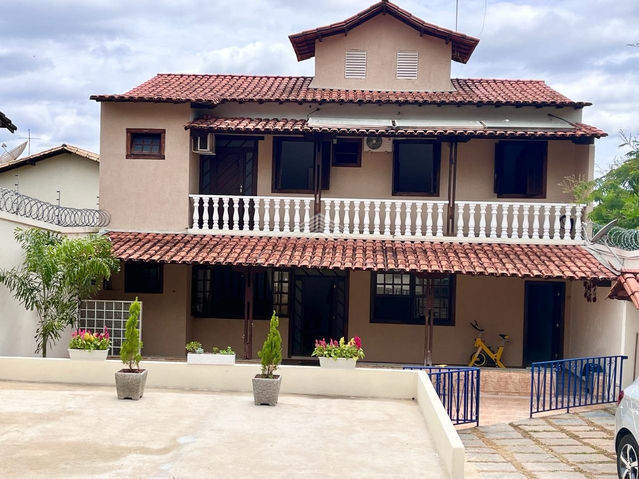 CASA B. MARIA DE LOURDES EM SJ