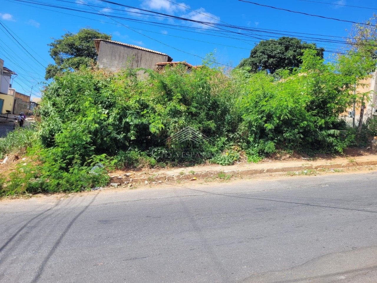 LOTE BAIRRO SANTA CLARA
