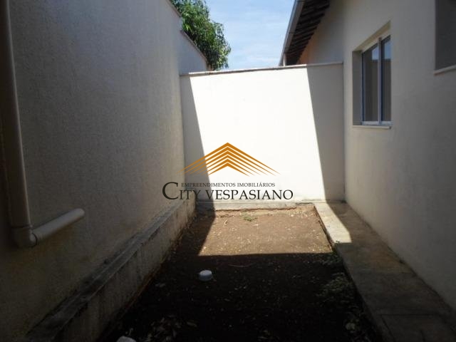 Casa em Condomínio • Dom Pedro I