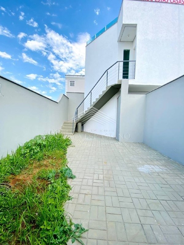 CASA + COBERTURA GÁVEA II VESPASIANO